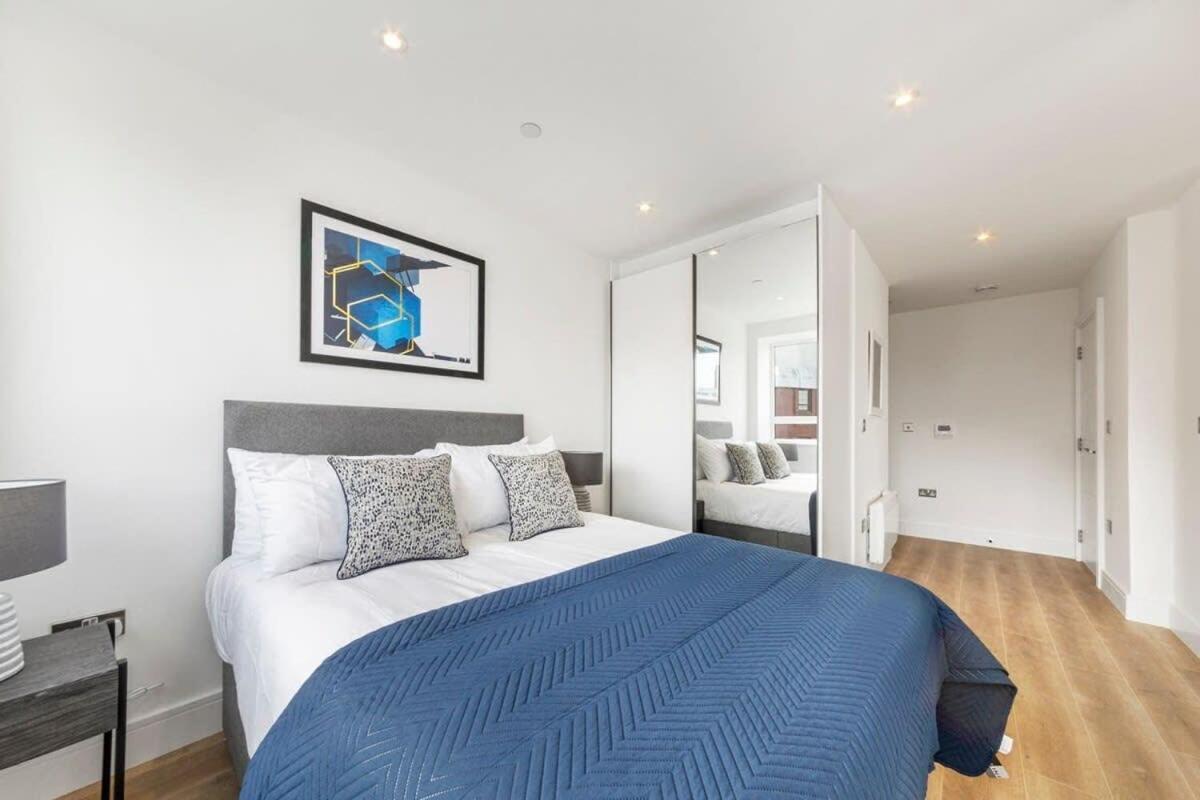 Bright Contemporary Studio In East Grinstead Esterno foto